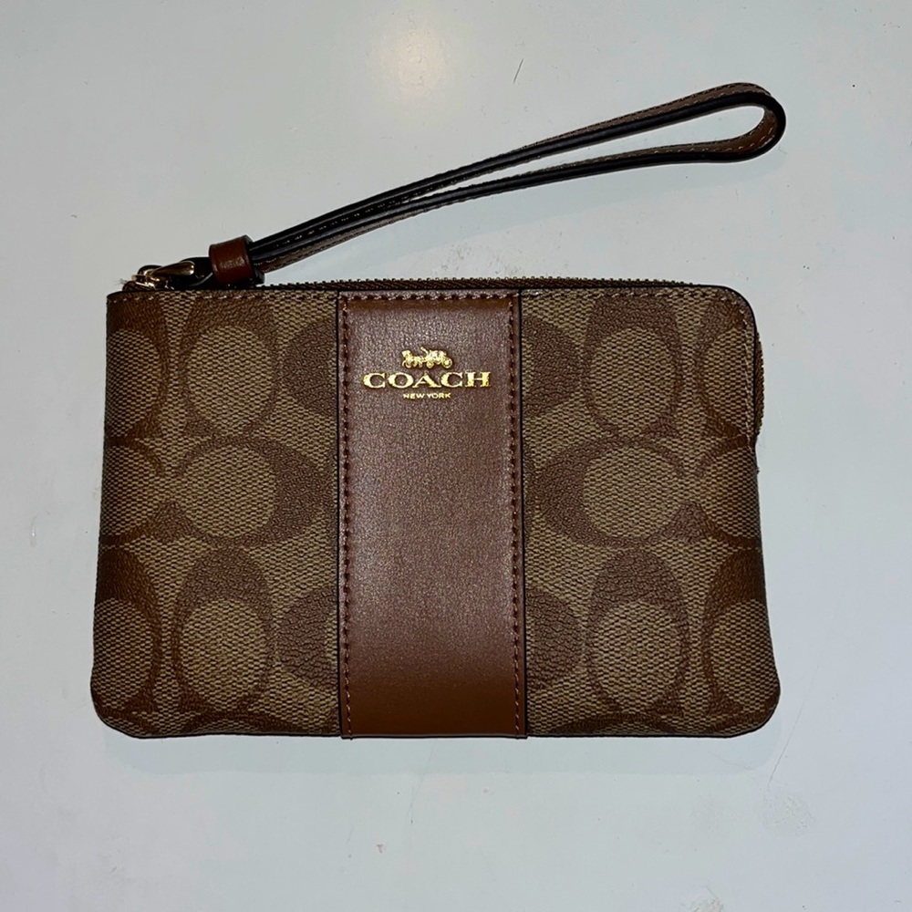 Vintage coach wristlet